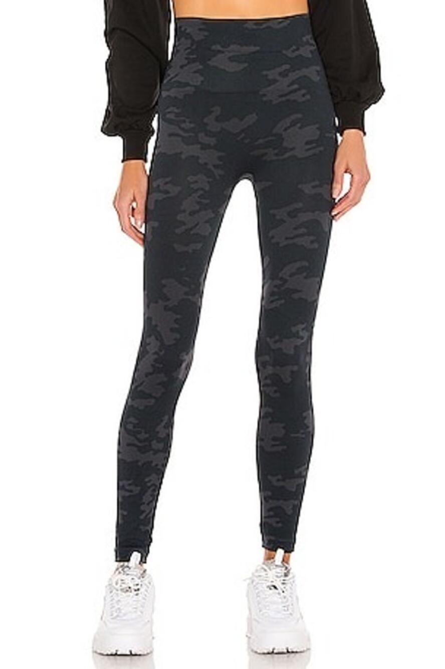 SPANX Look At Me Now Seamless Leggings Black Camo Size Medium NWT
